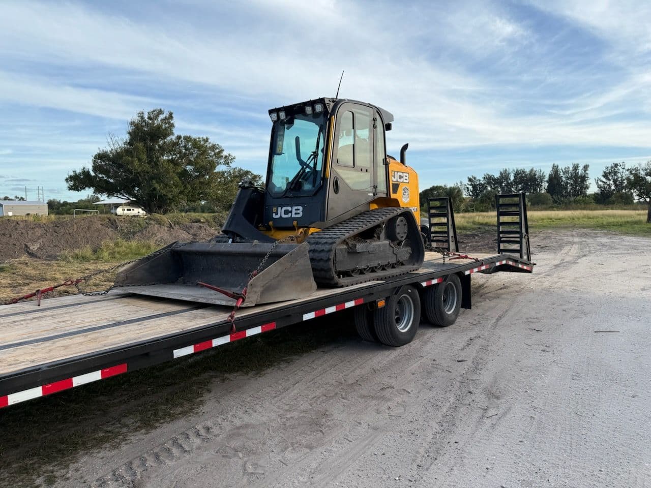 Project Unveiling Our Reliable JCB Skid Steer Loader image