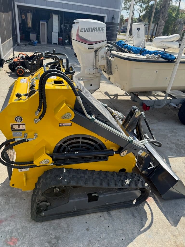 Gallery photos for Introducing Our Mini Skid Steer Loader for Small Jobs: Image #1